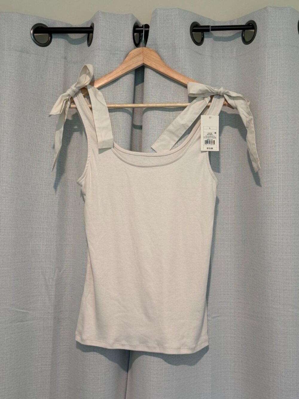 A New Day Cream Bow Shoulder Ribbed Tank Top Large Scoop Neck NWT - Picture 5 of 8